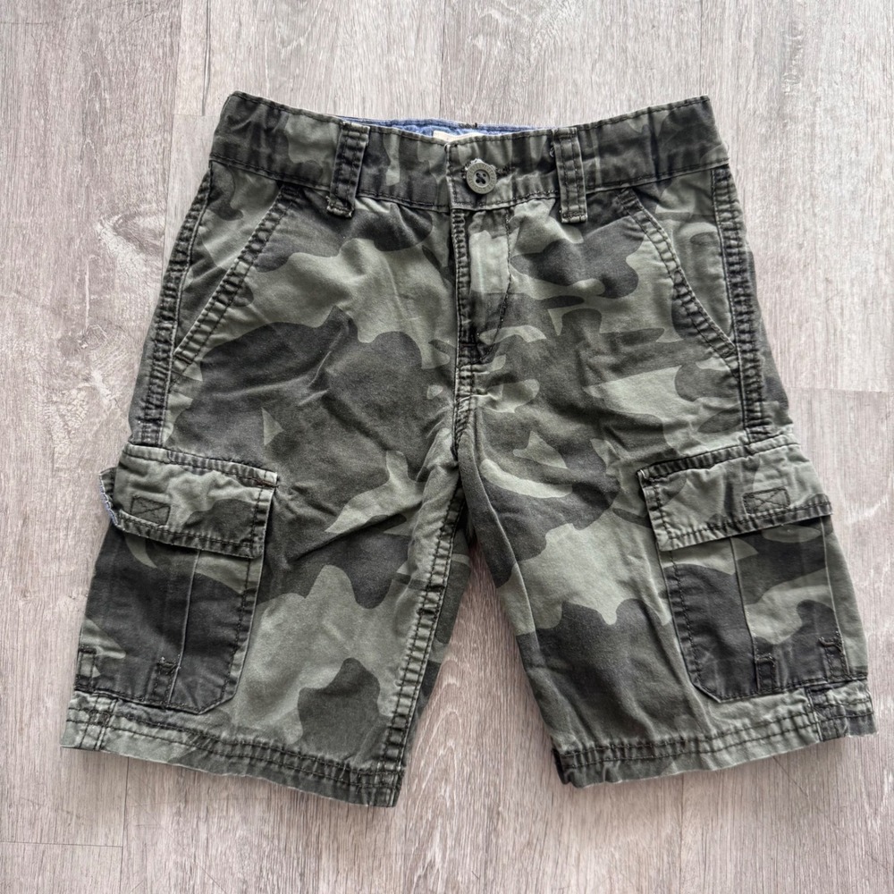Levis Boys Green Camo Cargo Shorts Size 5 Adjustable Waist Cotton 5410-E2R